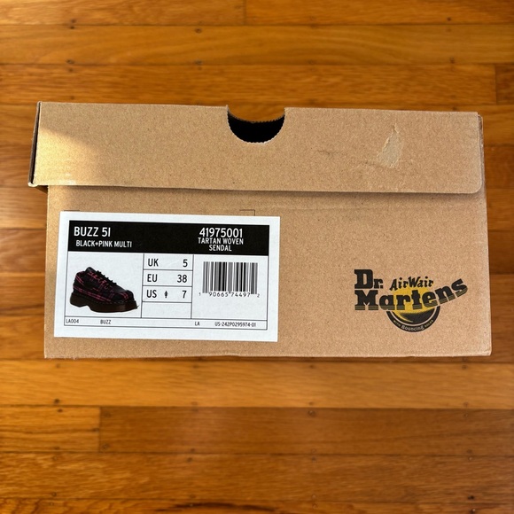 new! dr. martens buzz 5 eye tartan black + pink eu 38 us 7 - Picture 9 of 10